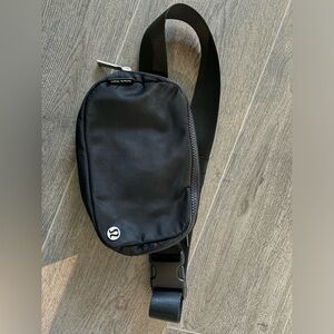 Lululemon Everywhere Belt Bag Black